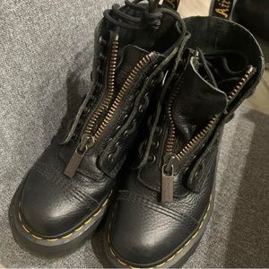 black sinclair dr. martens